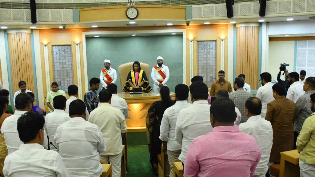 Tribute To Telangana Martyrs In General Body Meeting Of GHMC INDToday