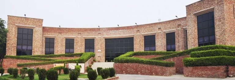 Masked Mob Attacks Students, Teachers At JNU