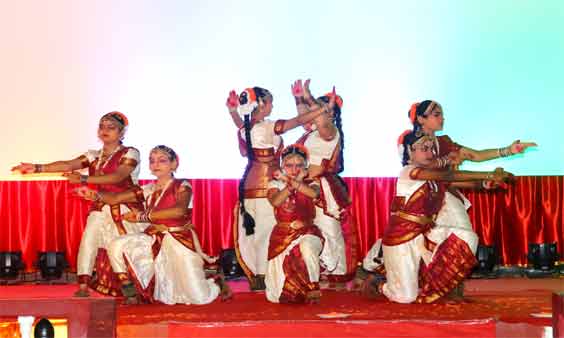 Hyderabad: Army Public School Students Take Part In Swarnim Vijay Varsh Celebrations