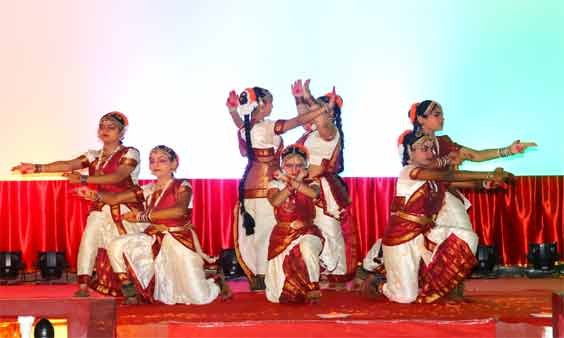 Hyderabad: Army Public School Students Take Part In Swarnim Vijay Varsh Celebrations