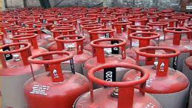 LPG Cylinder Price To Be Reduced From 10 April