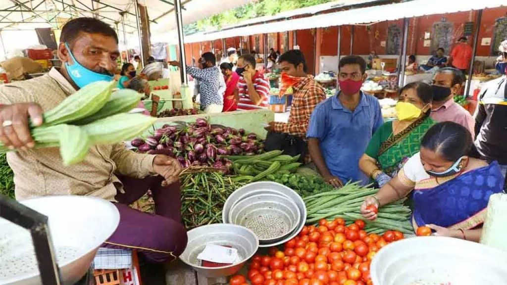 Markets in Hyderabad To Be Tough on ‘No Mask No Entry’ | INDToday