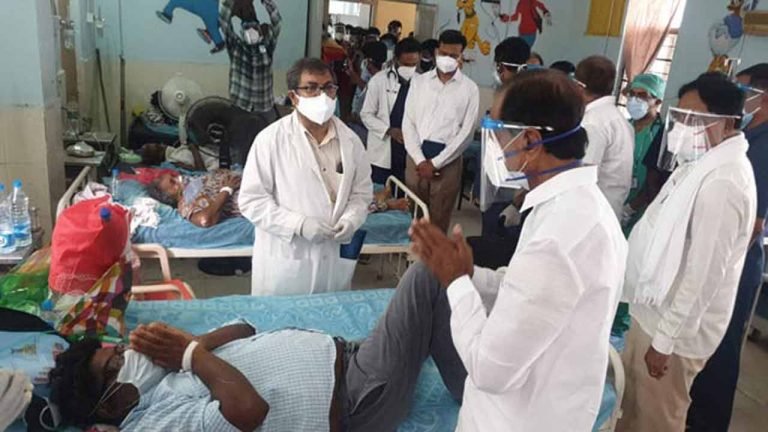 CM KCR Inspects MGM hospital