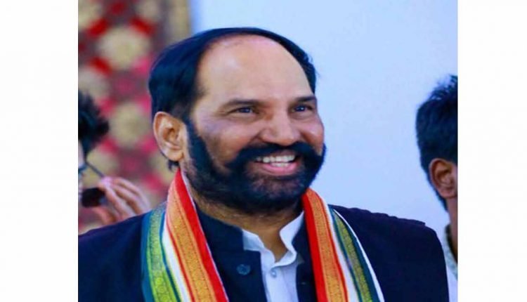 Uttam Asks Centre To Reject PFR, Prevent DPR And Stop Tenders Of Banakacherla-Godavari Project