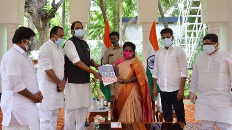 Free Vaccination To All in Telangana: Congress