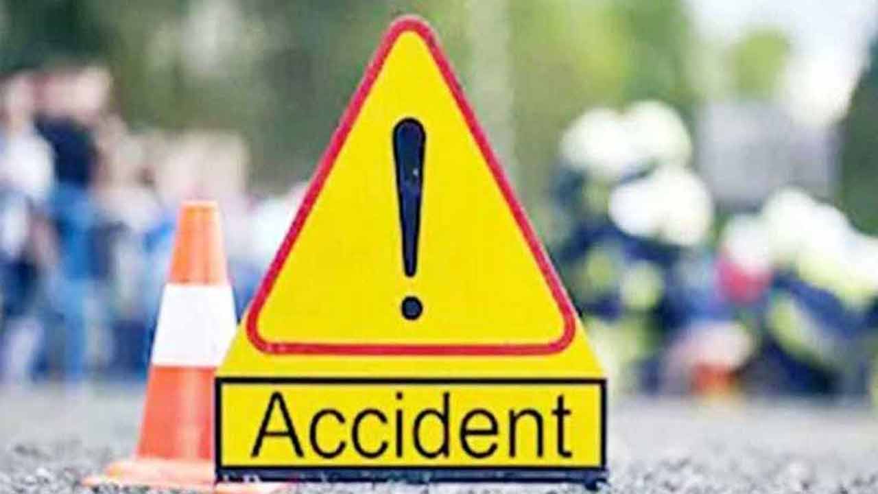 Fatal Accident In Peddapalli: Three Women Died