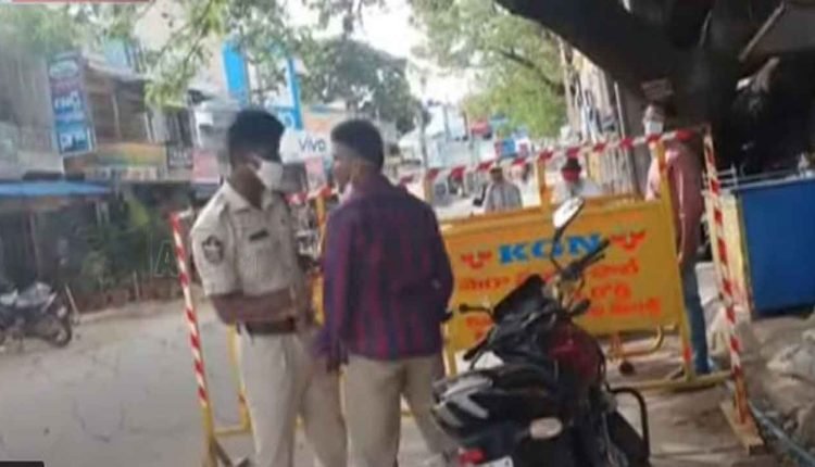 Chittoor: Traffic Constable Slaps Forest Officer