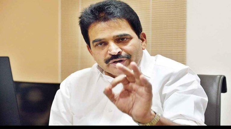 AICC General Secretary Calls up Hanumantha Rao