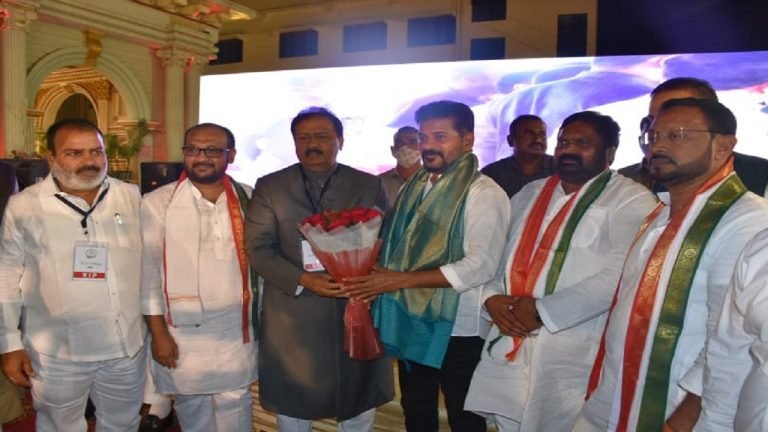 Congress Organizes Eid Milaap, New TPCC Team Felicitated