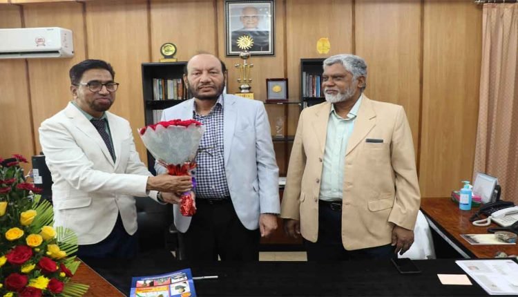 Prof. Syed Ainul Hassan takes charge as New Vice-Chancellor of MANUU