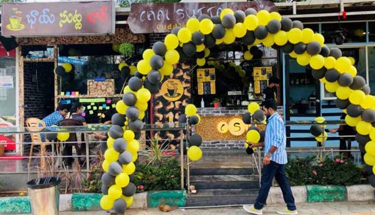 Hyderabad: Chai Sutta Bar Opened