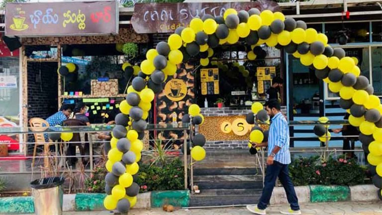 Hyderabad: Chai Sutta Bar Opened