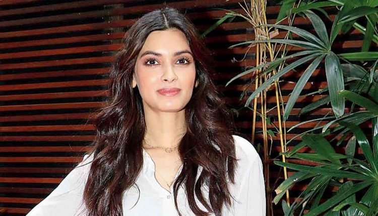 Diana Penty Celebrates Nine-Year of ‘Cocktail’