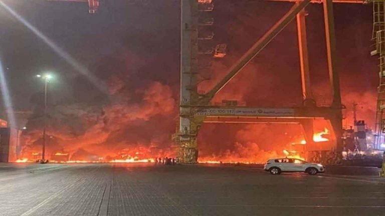 Dubai: Huge Explosion at Jebel Ali Port