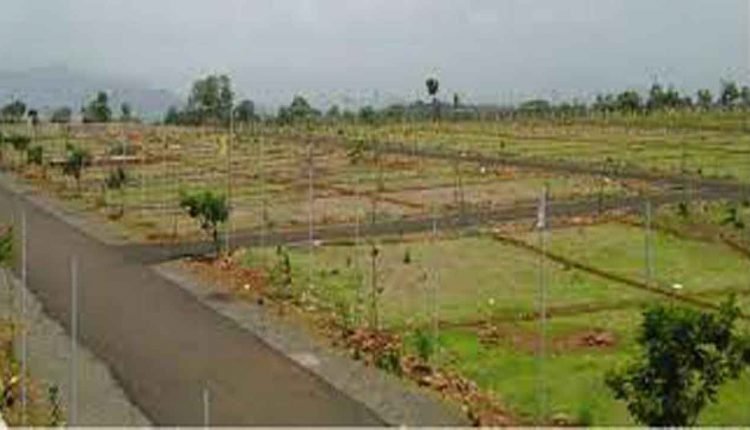 Plan To Grab Govt Land Worth Rs. 600 Cr: 6 Held