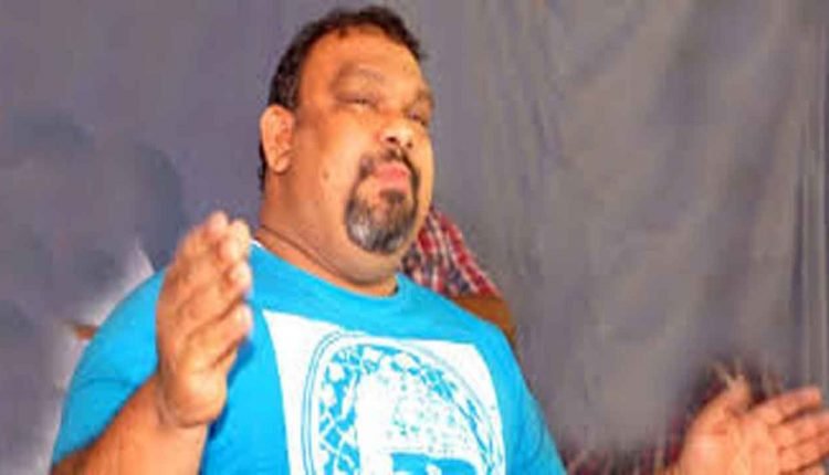 Actor Kathi Mahesh Passes Away after a Road Accident