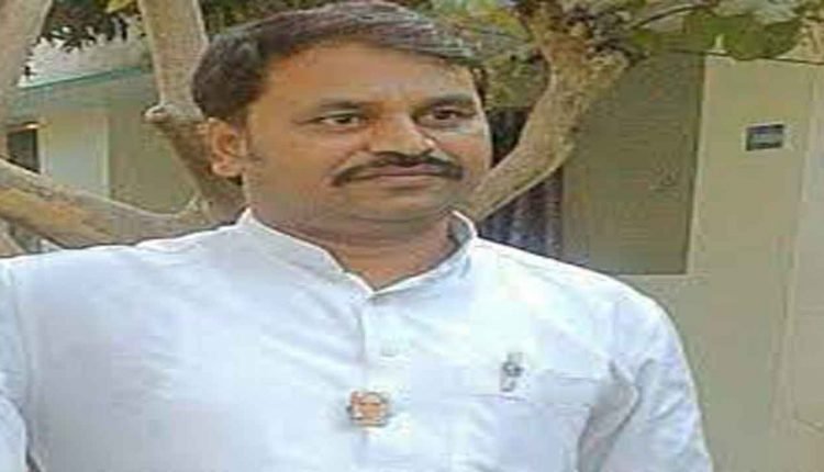 Congress mounts attack on CM KCR