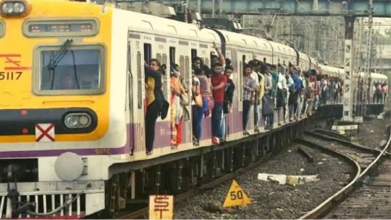 Mumbai Local TraiMumbai Local Trains to Open From August 15ns to Open From August 15