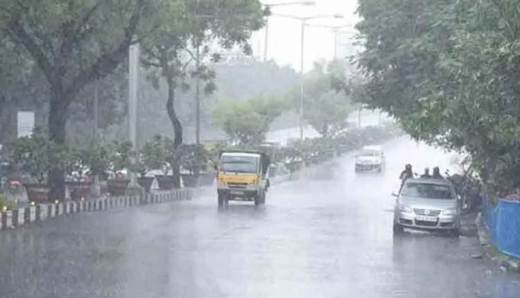 Heavy Rains to lash Hyderabad for more three days