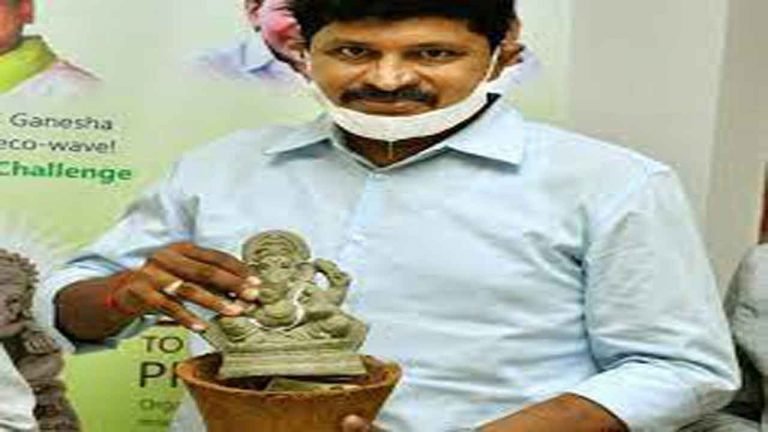 Santhosh Kumar Started Seed Ganapathi Idols Distribution