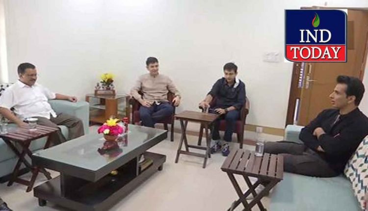 Sonu Sood Meets Arvind Kejriwal