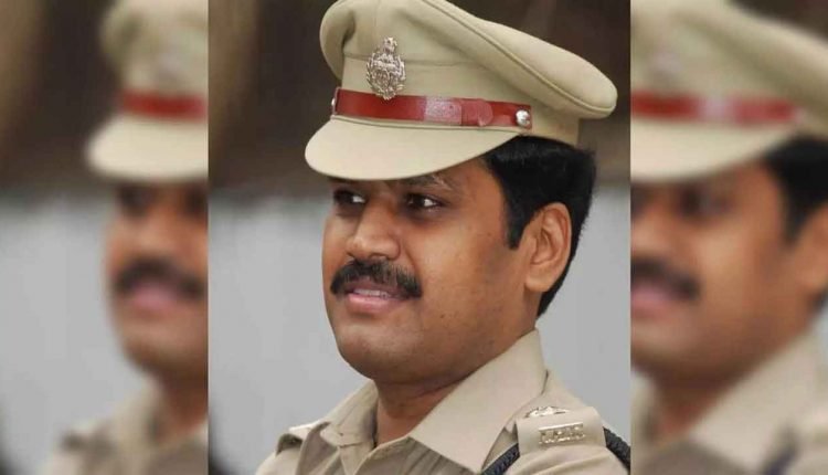 Stephen Raveendra Transferred as Cyberabad Commissioner