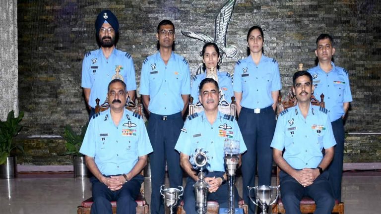 16 Air Traffic Control Officers Graduate From Air Force Academy
