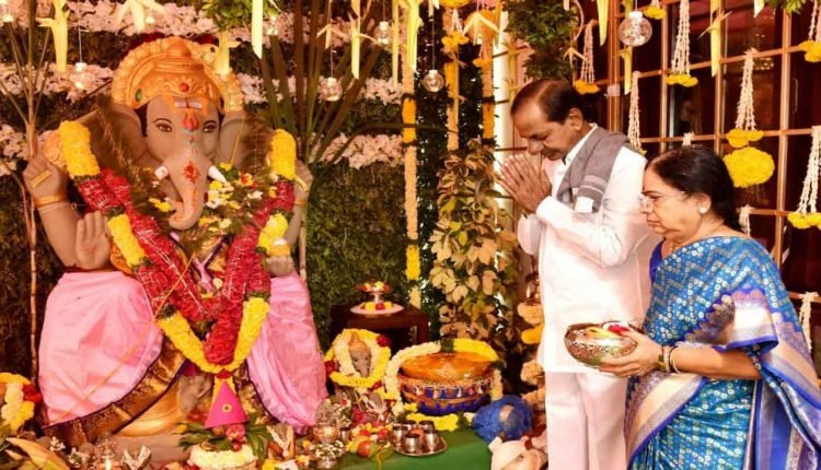 KCR offers prayers to Lord Ganesha at Pragathi Bhavan