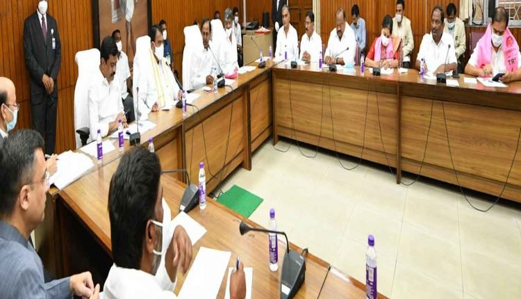 Ministers, MLAs Call on CM at Assembly