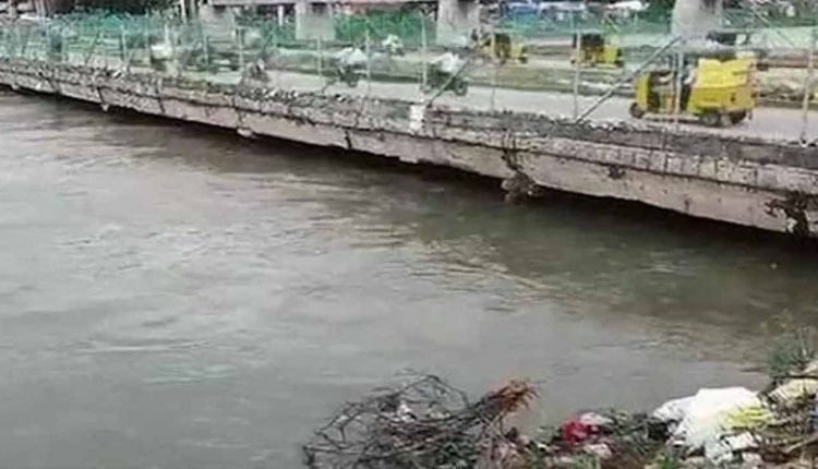 Traffic Restrictions on Moosarambagh Flyover