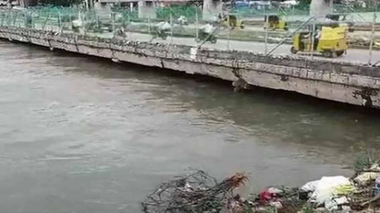 Traffic Restrictions on Moosarambagh Flyover
