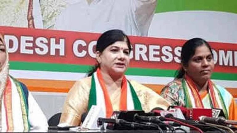 Telangana Govt is encouraging belt shops; alleges Mahila Congress Chief