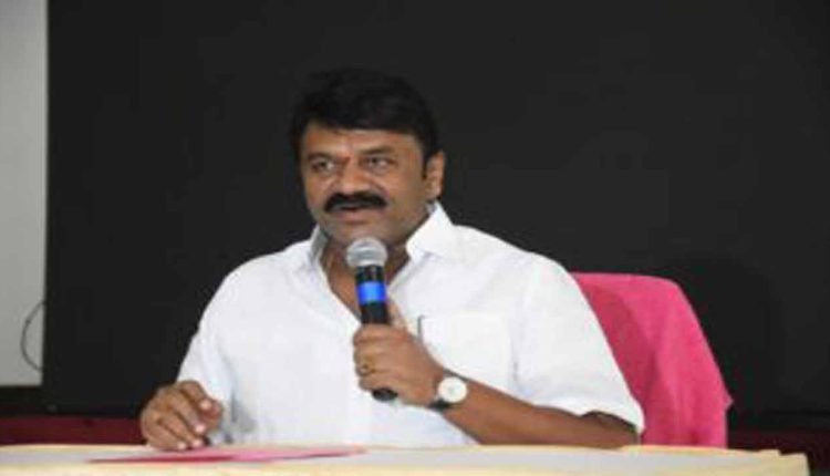 Support Ramulu Yadav in the water works wing polls: Talasani