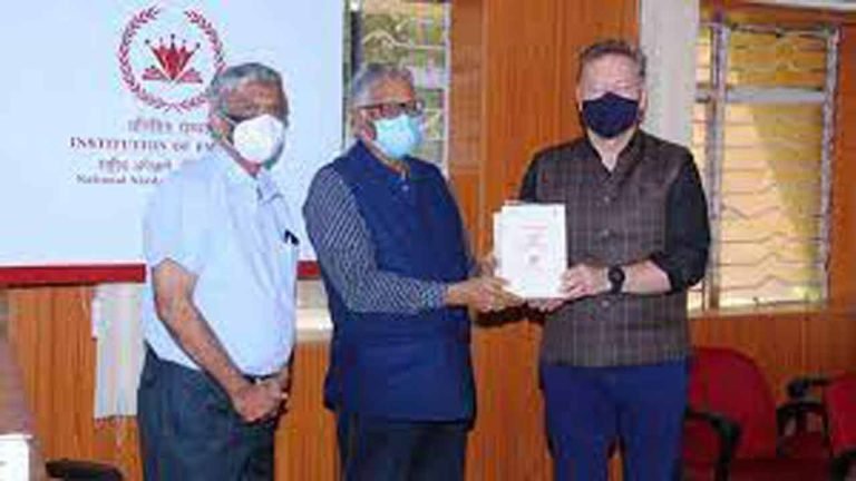 Visit of Australian High Commission members in India to the UoH
