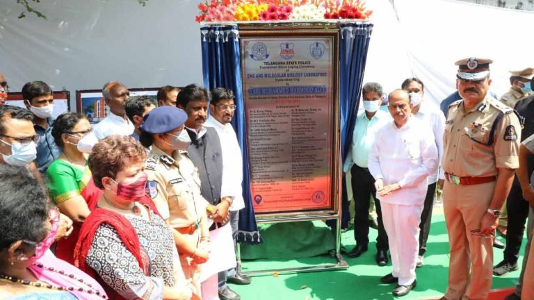 Mahamood Ali lays DNA, Molecular Biology Lab foundation