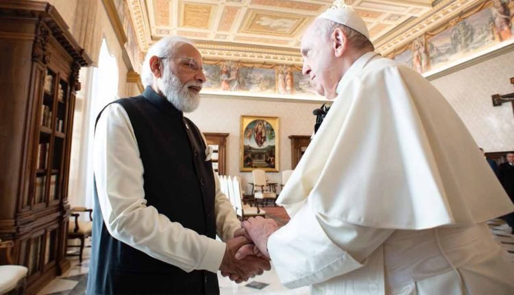 Prime Minister Modi Meets Pope Francis At Vatican