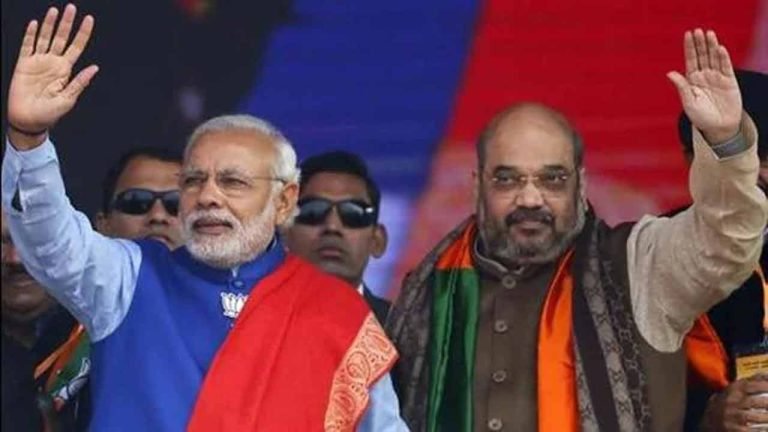PM Modi, Amit Shah Greets People on Bhai Dooj