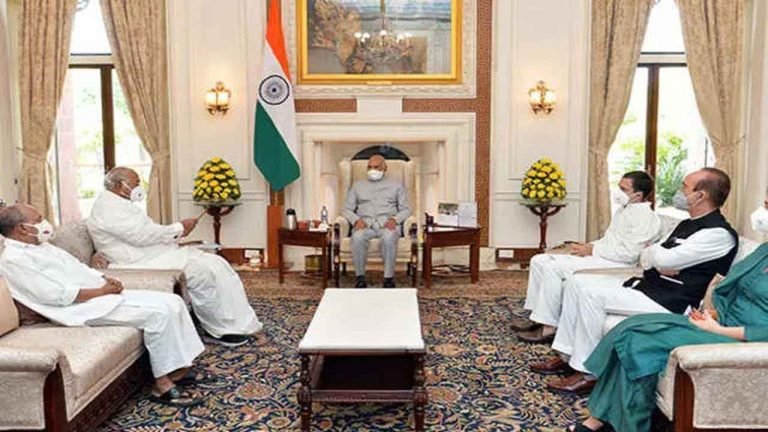 Lakhimpur Violence: Congress Delegation Meets President Kovind