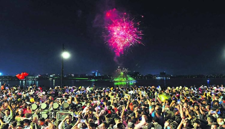 Police band to woo visitors at Sunday-Funday on Oct 3