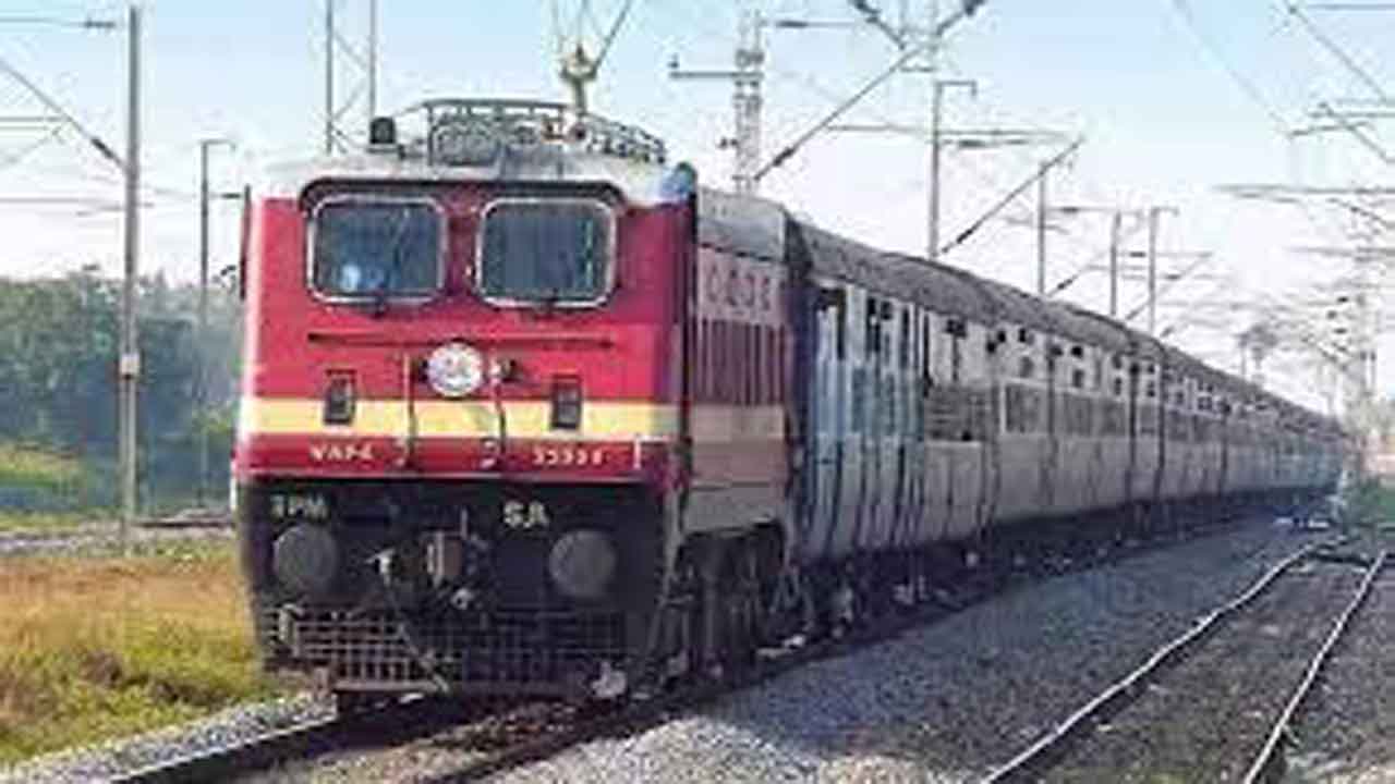 Indian Railway Alert: Railway canceled 140 trains today, see full list here