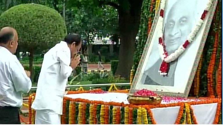 Venkaiah Naidu Pay Tributes to Sardar Vallabhai Patel