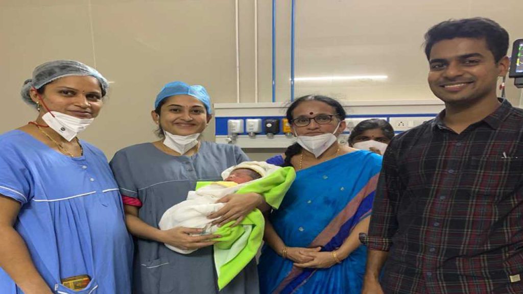 Harish, Satyavathi greet Bhadradri Collector on child birth