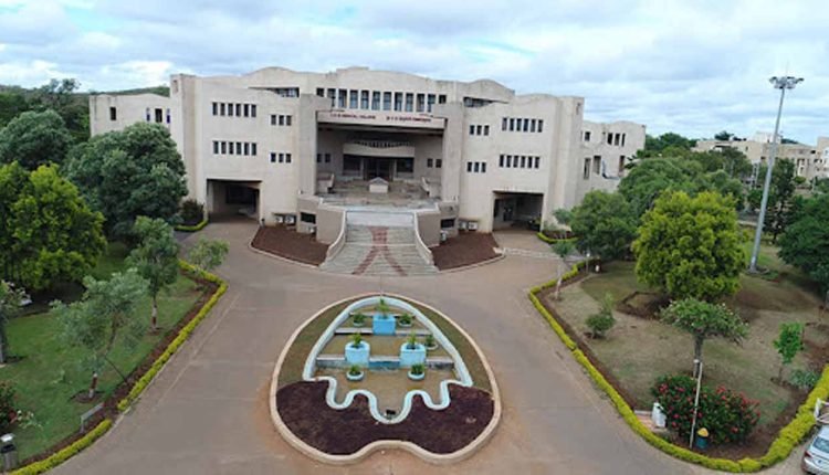 Karnataka: 99 More Students at Dharwad Medical College Test Positive