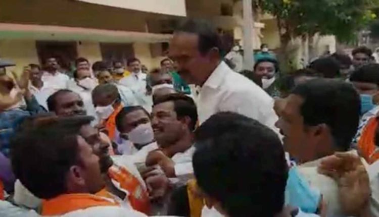 Huzurabad Bypoll : Eatala Rajender Leads with 22,735 Votes
