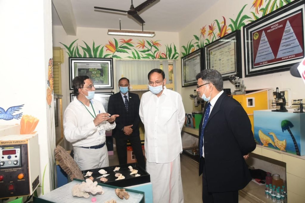 Vice President inaugurates the Marine Interpretation Unit of FRCCEAT Visakhapatnam