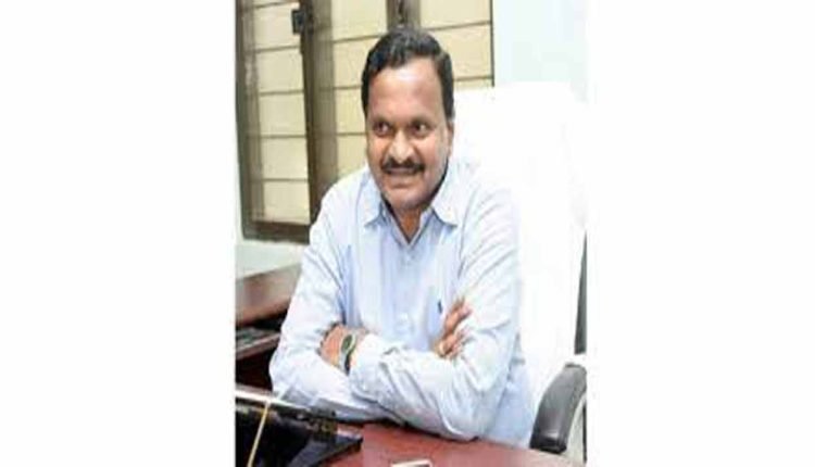 Siddipet district collector resigns to IAS, to join TRS soon