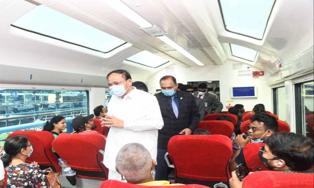 Venkaiah Naidu lauds Railways for rising to the occasion with novel efforts during COVID-19