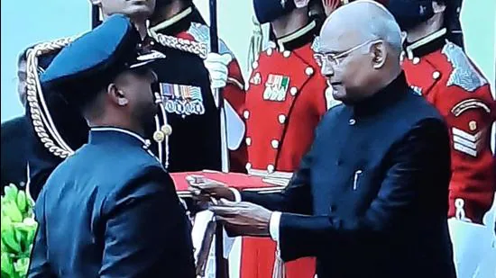President Ramnath awards Vir Chakra to Abhinandan Varthaman
