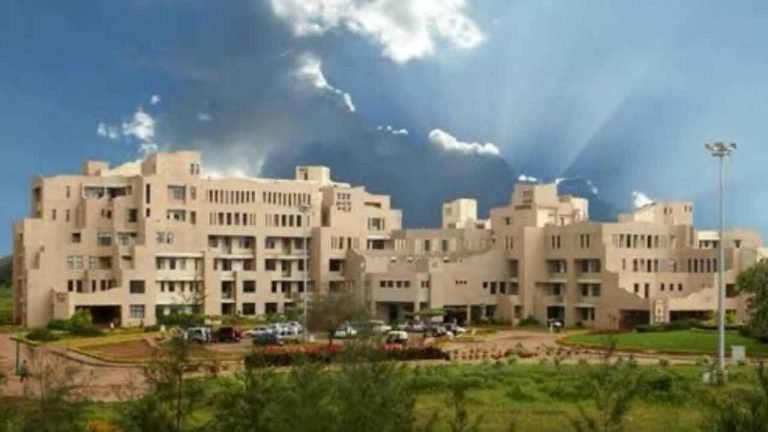 Karnataka: 99 More Students at Dharwad Medical College Test Positive