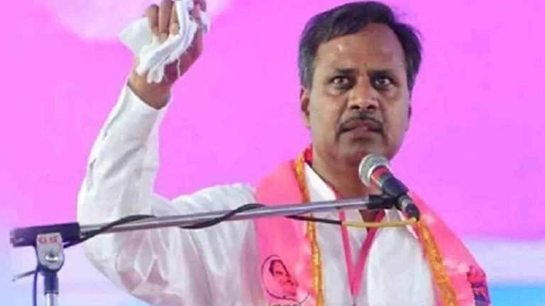 BJP should protest in Delhi on paddy row: TRS Palla
